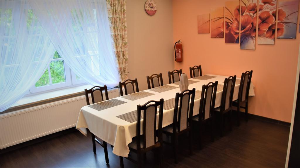 Willa Rozana - Apartamenty I Pokoje Goscinne Sandomierz Luaran gambar