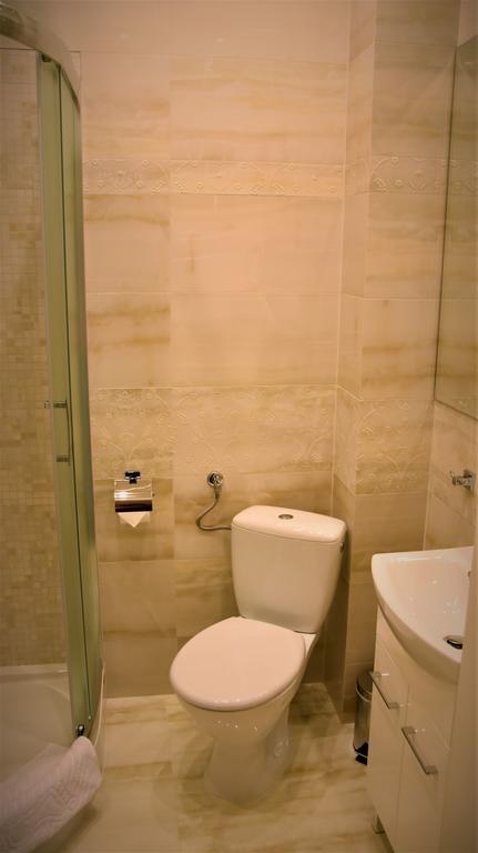 Willa Rozana - Apartamenty I Pokoje Goscinne Sandomierz Luaran gambar