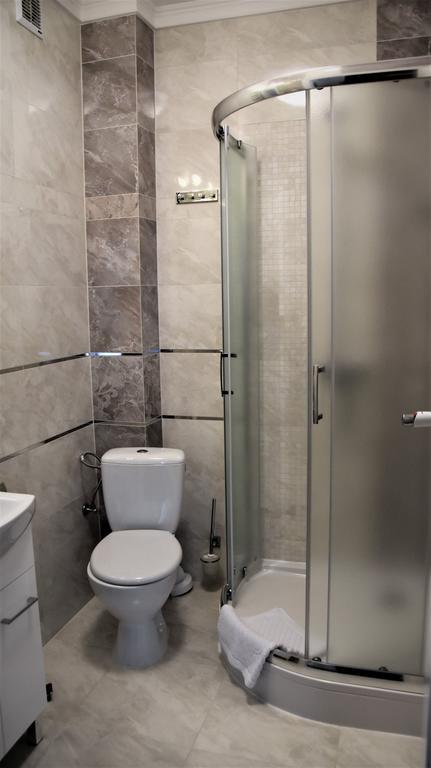 Willa Rozana - Apartamenty I Pokoje Goscinne Sandomierz Luaran gambar